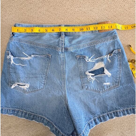 American Eagle Denim Button Distressed Mom Skort - Size 10 - Picture 7 of 11